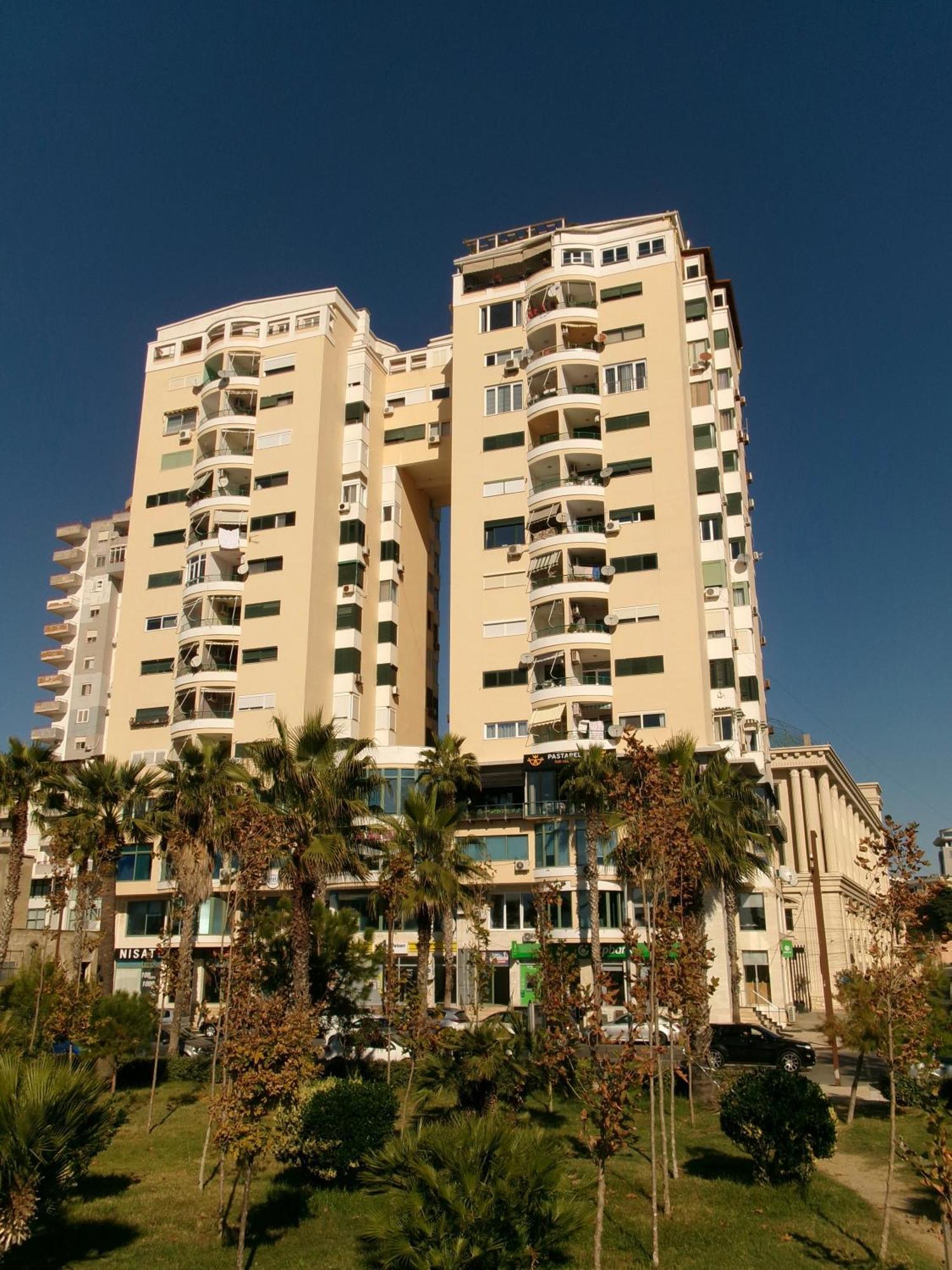 Vollga Square * Durrës
