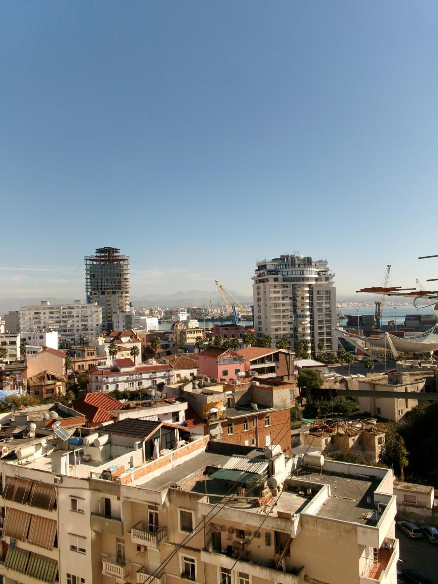 Vollga Square