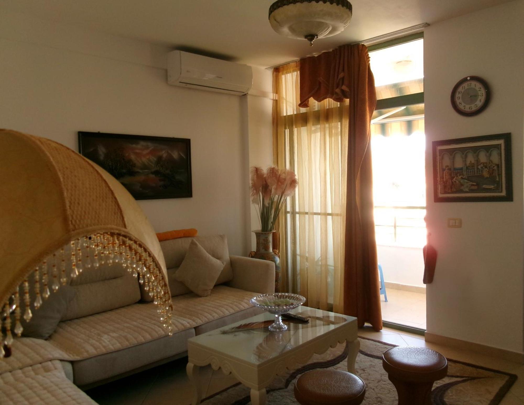 Apartment Vollga Square *